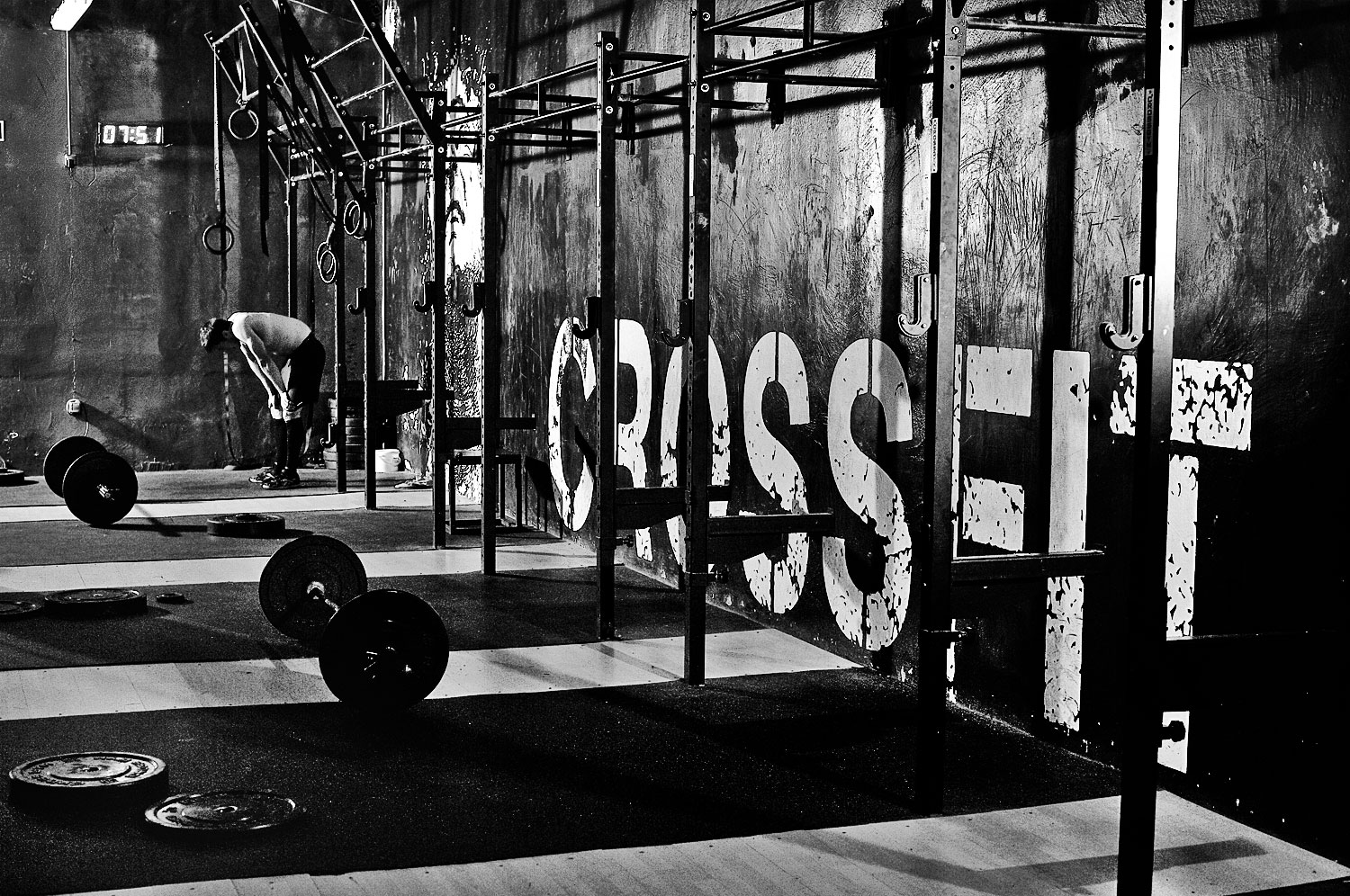 Leia mais sobre o artigo Dicas de Treino de CrossFit para Iniciantes e Intermediários: Evolua com Segurança e Resultados